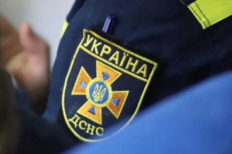 Окупанти вдарили по Дніпру ракетами: поцілили по багатоповерхівці та адмінбудівлі