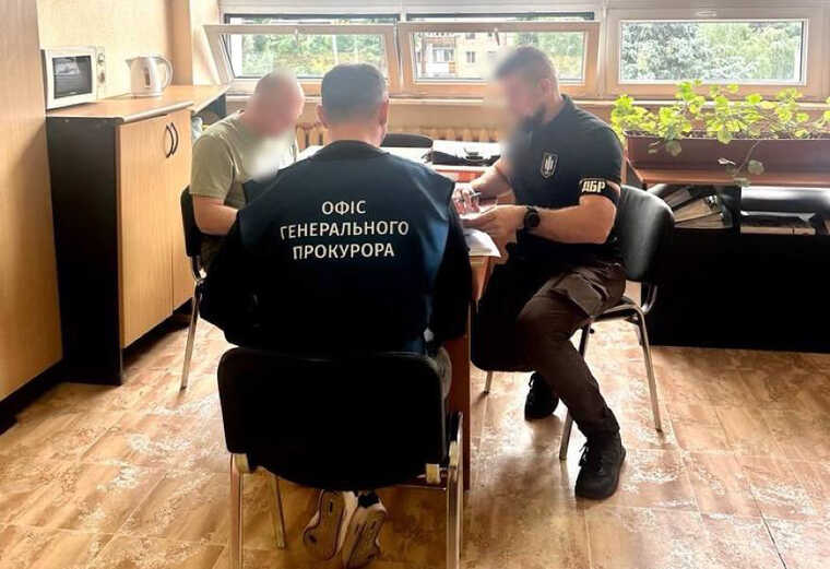 ДБР разоблачило руководство налоговой на схеме обворовывания бюджета