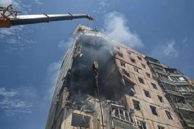 У Кривому Розі російська ракета вбила маму з донькою, батько вижив