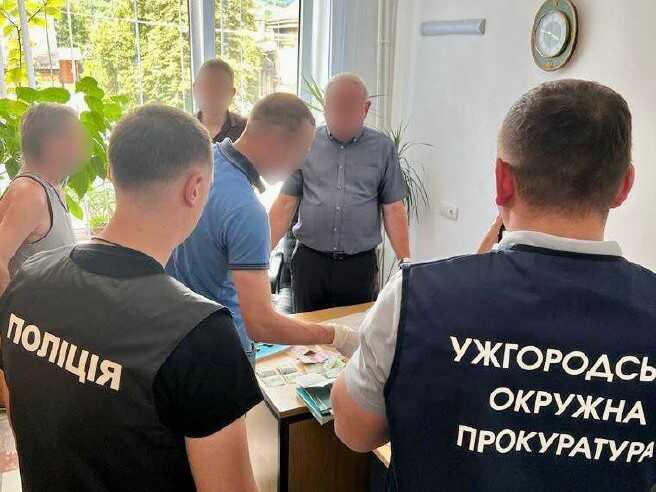 На Закарпатье на взятке задержали главу военно-врачебной комиссии