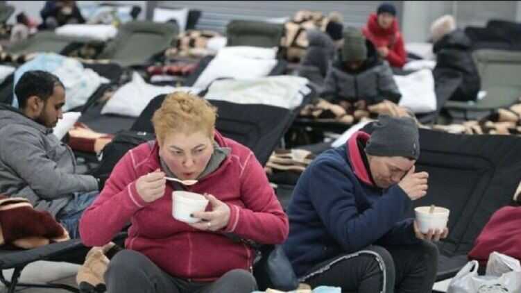 В Україну повертаються з-за кордону дедалі більше біженців