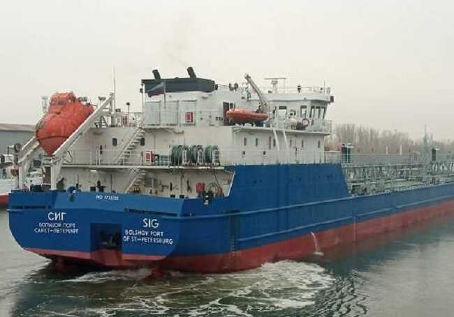 Появилась первая запись с подбитого танкера SIG