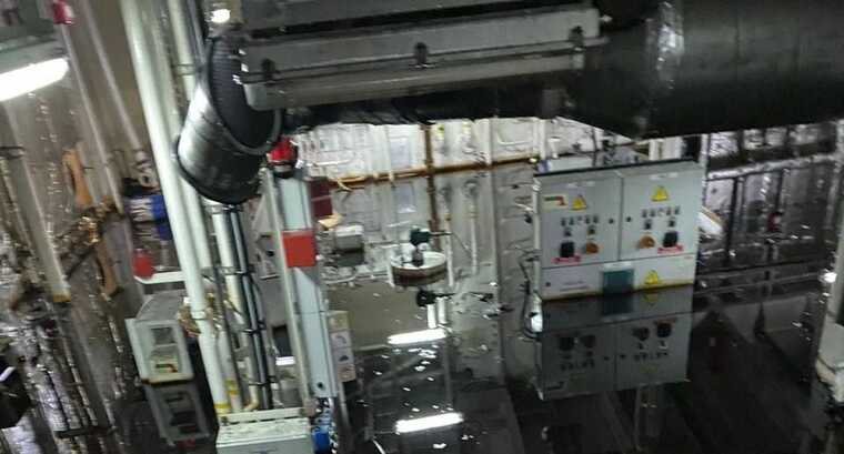 РосСМИ опубликовали фото поврежденного российского танкера SIG