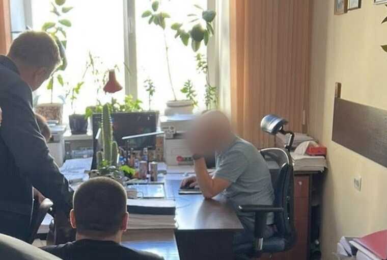 Заступника директора «Київбудреконструкції» затримали за розтрату
