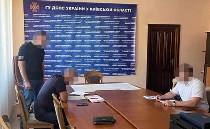 На Київщині посадовець ДСНС розробив схему з відчуження землі для забудови