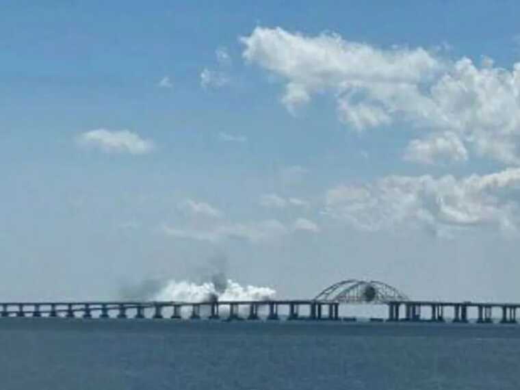 К Крымскому мосту направили катера береговой охраны