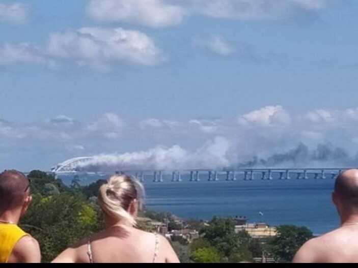 Минобороны РФ обвиняет Украину в атаке на Крымский мост