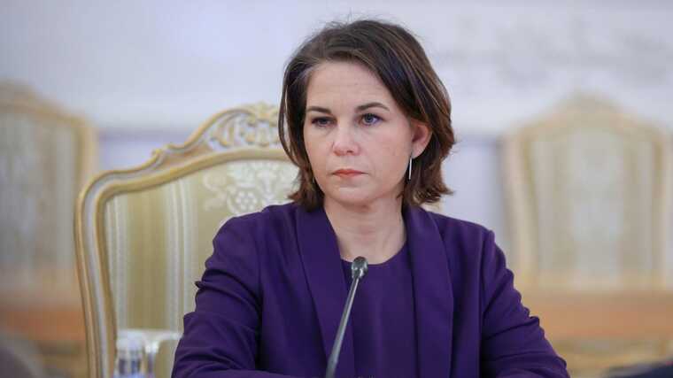 Глава МЗС Німеччини не змогла долетіти до Австралії через несправності з літаком