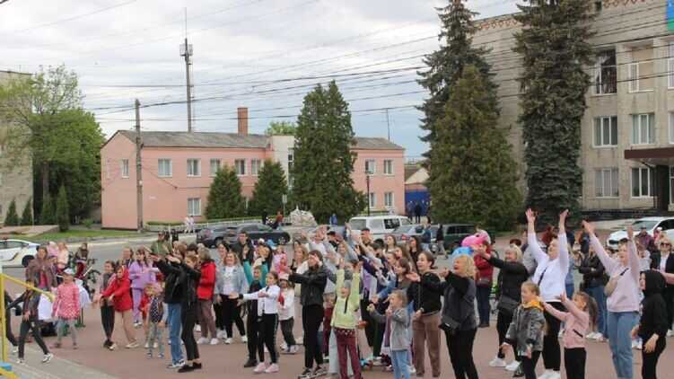 У Хмельницькій області відключатимуть електроенергію за лайку під час публічних заходів