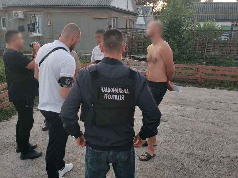 У Дніпрі викрили злочинну групу, яка вербувала соціяльно-незахищених громадян