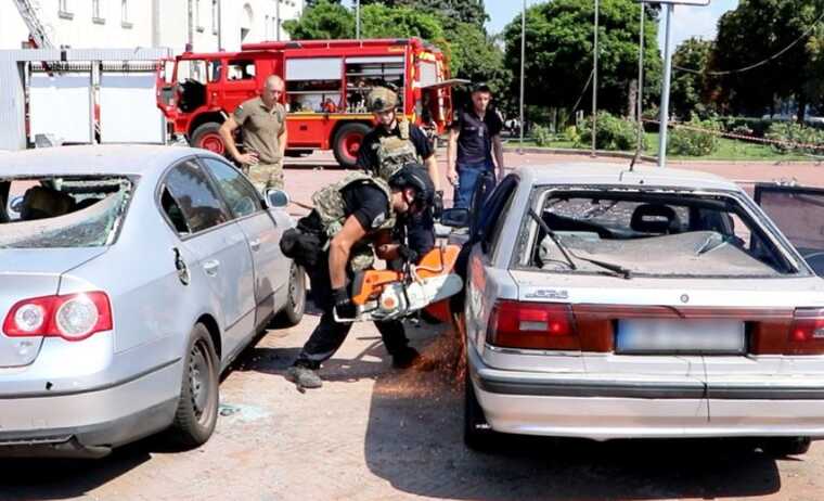 Удар по Чернігову: кількість постраждалих зросла до 148 осіб, - МВС