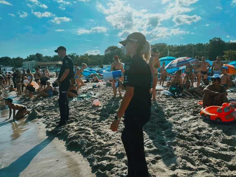 В Одесі на одному з пляжів помітили міну