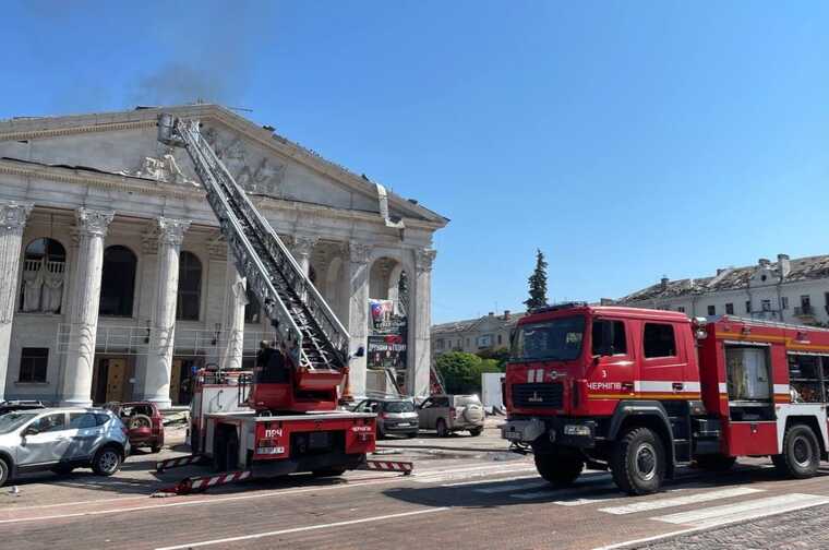 П’ятеро поранених унаслідок ракетного удару РФ по Чернігову перебувають у важкому стані