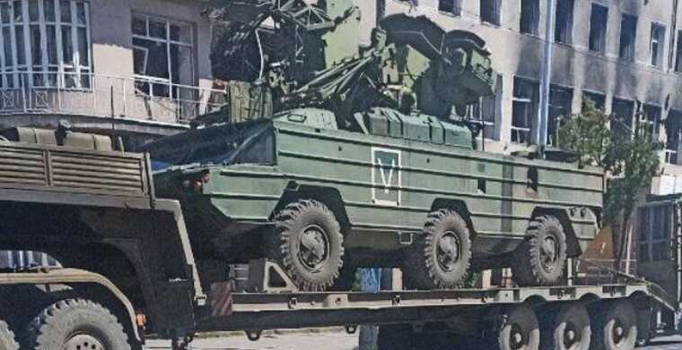 У Маріуполі відмічено збільшення кількості окупантів, а також військова техніка з новим маркуванням