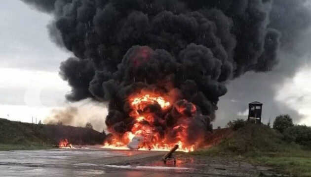 Из-за недавних атак дронов на аэродромы РФ пострадали пять бомбардировщиков