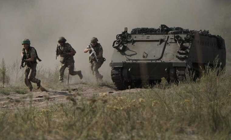 Україні потрібно змінити тактику контрнаступу та концентрувати сили на одному напрямку, - NYT