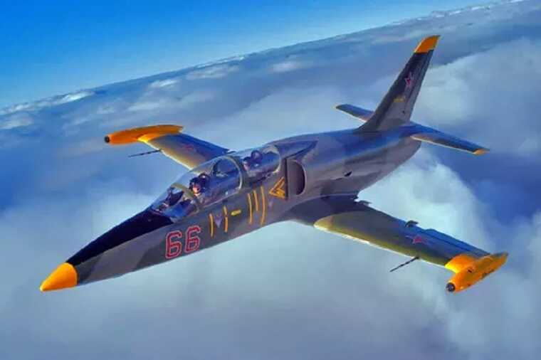 ДБР розслідує обставини зіткнення двох літаків L-39 на Житомирщині