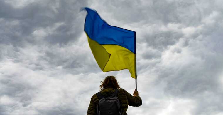 Українські військові підняли прапор України на лівому березі Херсонської області