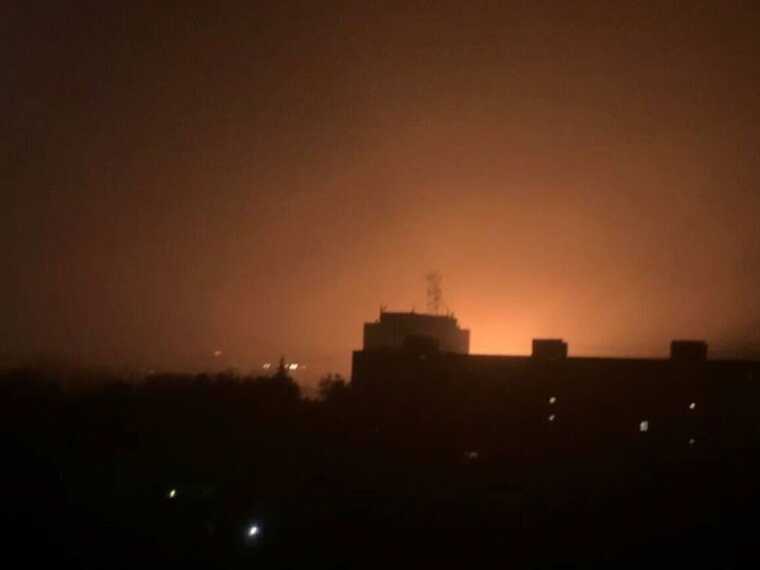 У російському Брянську невідомі дрони вночі атакували телецентр