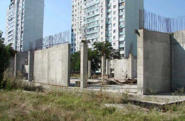 В Киеве украли 10 млн гривен на реконструкции спорткомплекса