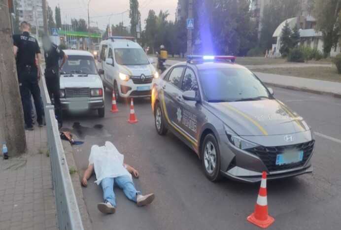 У Миколаєві чоловік помер за кермом автомобіля, здаючи на права