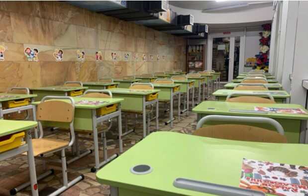 У харківському метро обладнали 17 навчальних класів і провели святкову лінійку