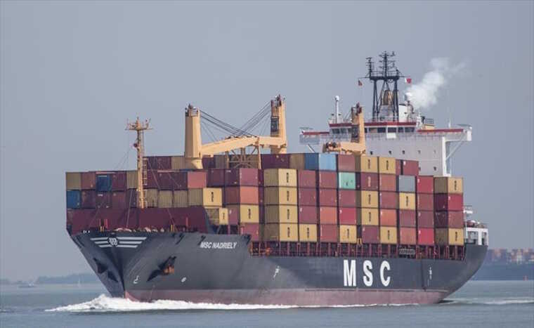 Пробув за бортом майже добу: у Туреччині врятували моряка з України