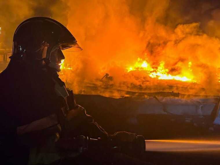 Спасатели показали, как ликвидировали последствия российской атаки по Одесщине