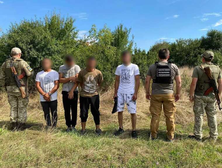 На Закарпатті за добу затримали 34-х чоловіків, які хотіли незаконно перетнути кордон
