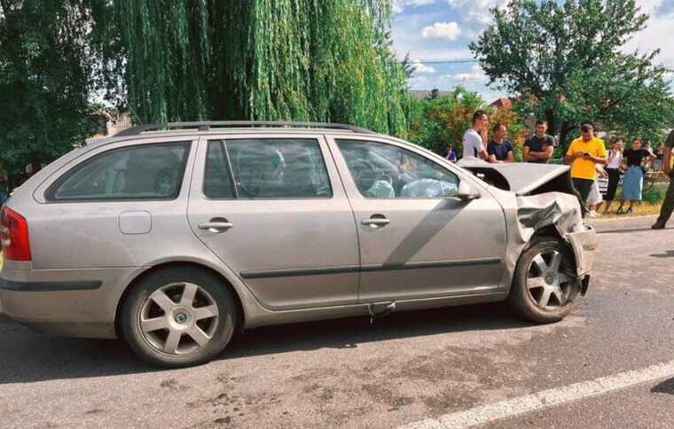 У ДТП на Рівненщині загинула дитина, ще 8 осіб постраждали, - ДСНС
