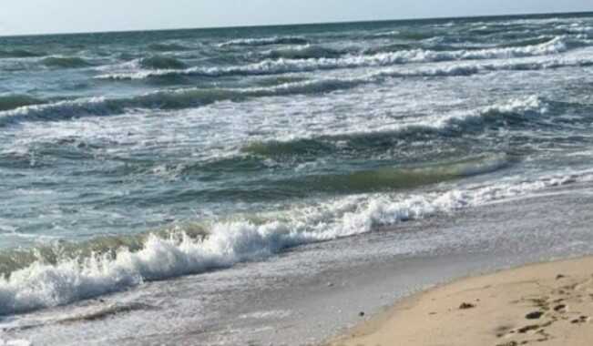 На Одещині на пляж винесло тіло потопельника