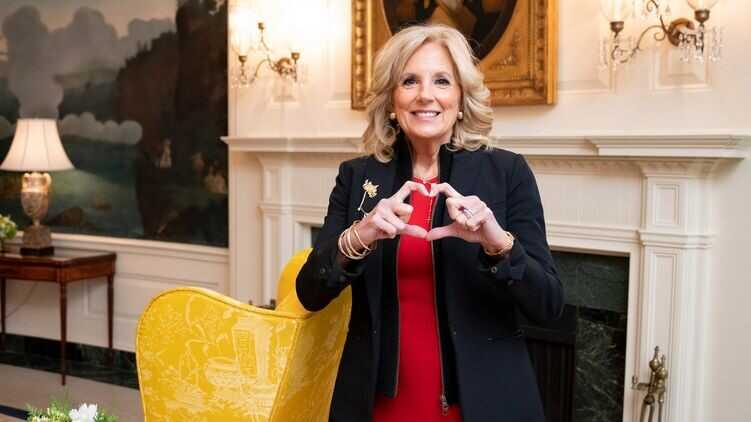 Первая леди США Джилл Байден заразилась коронавирусом, - Reuters