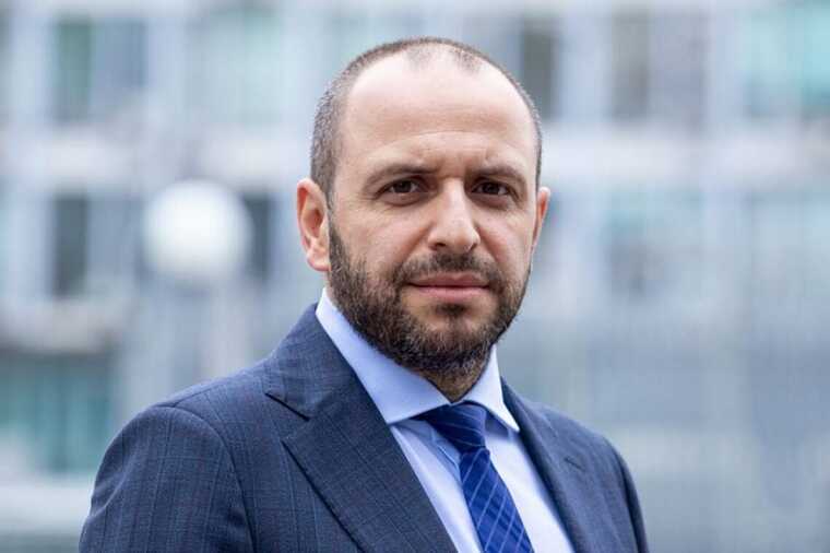 Верховна Рада звільнила Рустема Умєрова з посади голови Фонду держмайна