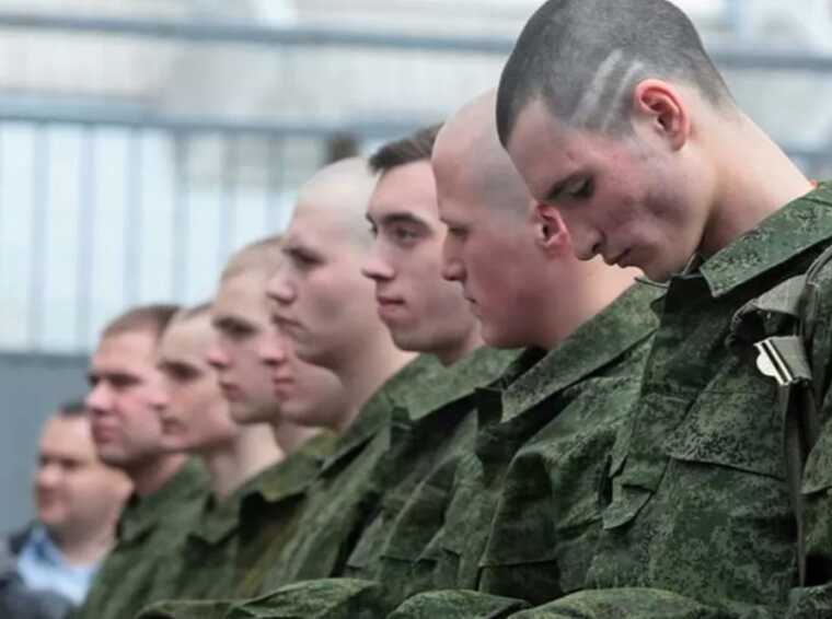 Оккупация Луганщины: банки передают данные клиентов оккупационным военкоматам