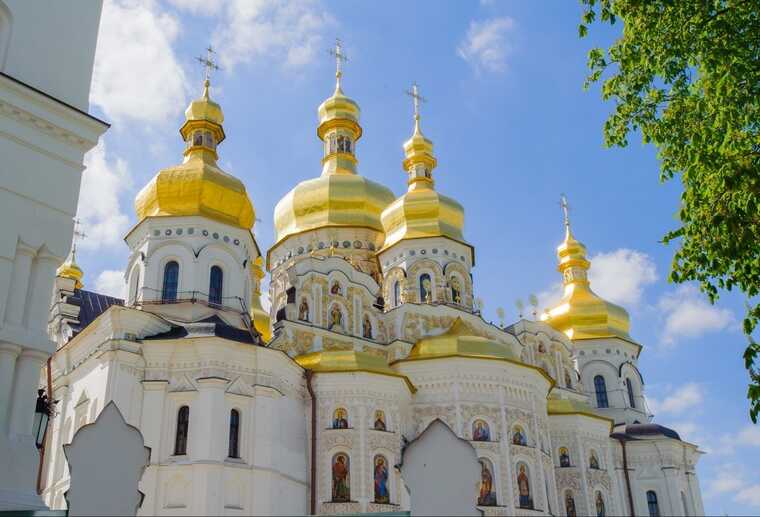 УПЦ МП має до 11 вересня виїхати ще з чотирьох корпусів Лаври