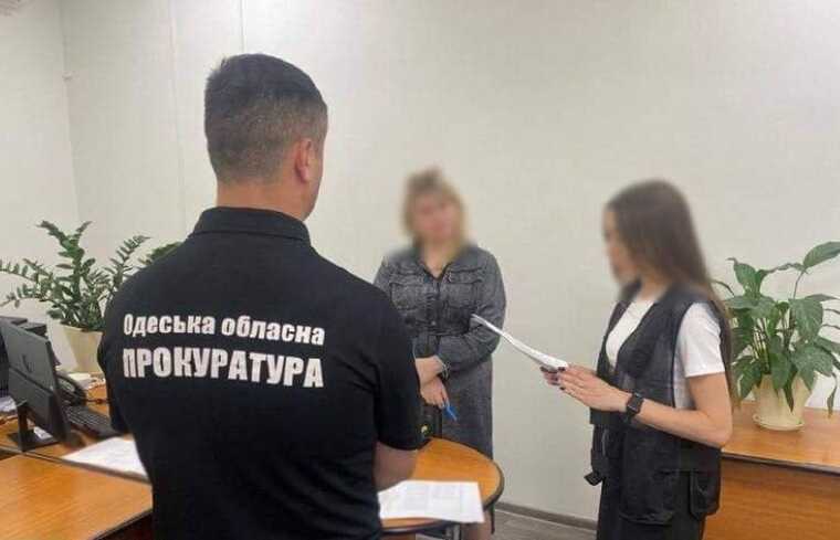 В Одессе на взятке задержали налоговика