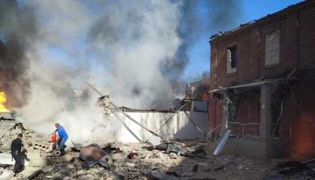 Ракетний удар по Кривому Рогу: одна людина загинула, ще дев’ятеро поранені