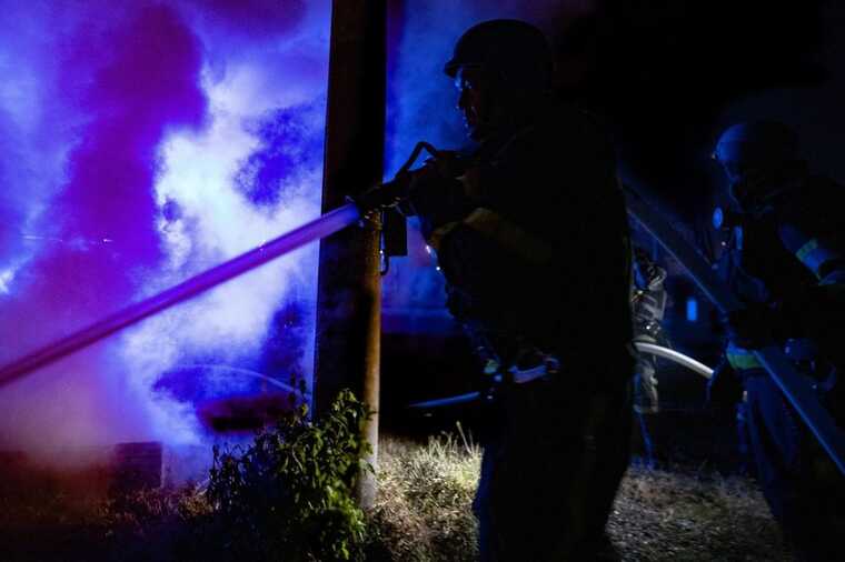 Наслідки падіння уламків збитих ворожих дронів, якими атакували Київ вночі 10 вересня