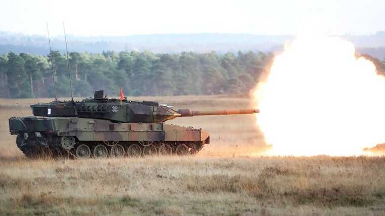 Змусив тікати з поля битви: неймовірні кадри бою танка Leopard 2 з окупантами