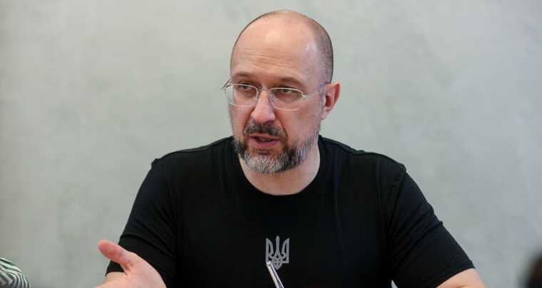 Шмигаль: Всі кошти, які заробляє Україна, спрямовуються на армію
