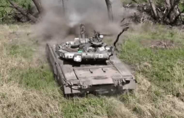 ВСУ применили танк-камикадзе в Запорожской области, — пресс-офицер 128 бригады