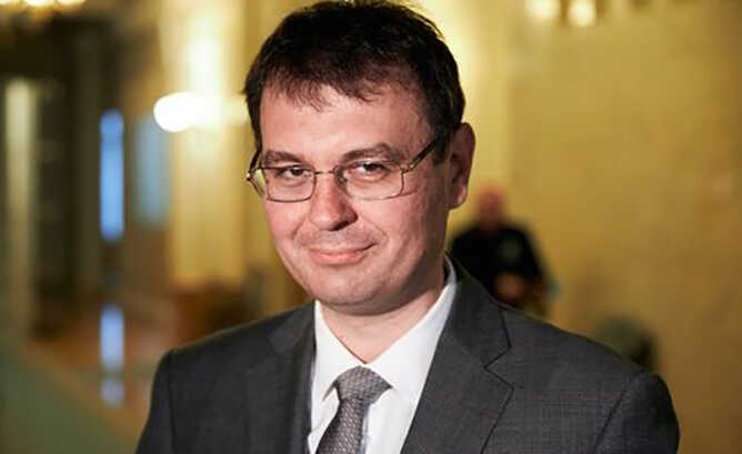 Мама і бабуся Данила Гетманцева ховають його зв’язки з Росією, - розслідування