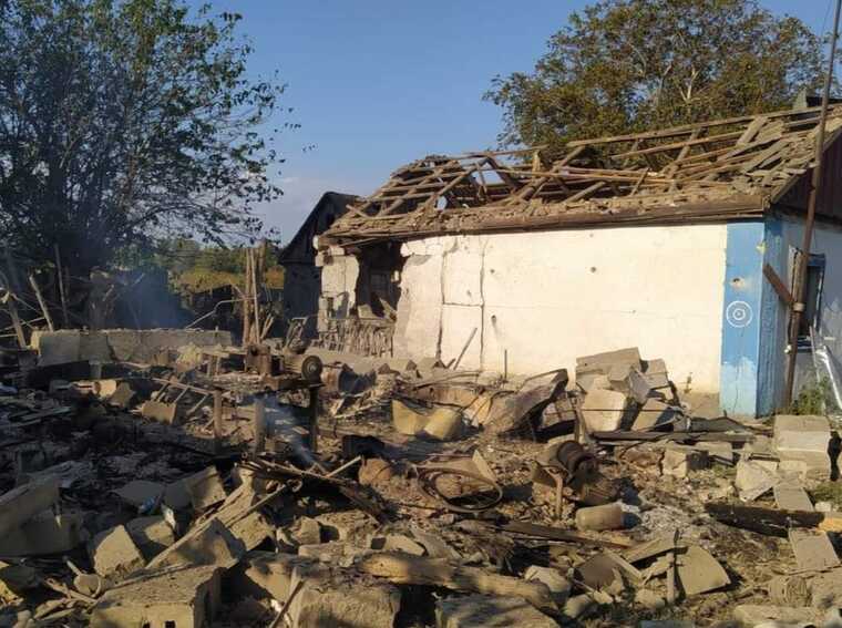 Оккупанты обстреляли Дом молитвы в Красногоровке Донецкой области: есть пострадавшая