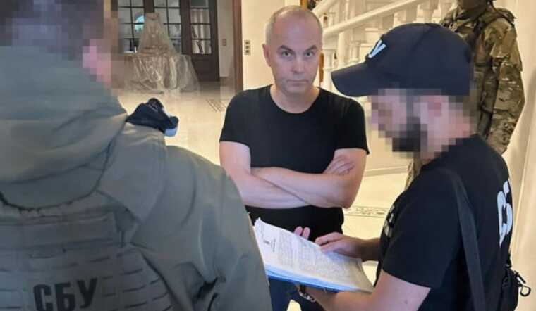 Нестору Шуфричу повідомили про підозру у державній зраді