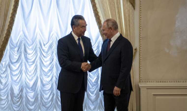 Путин снова заявил, что готов к переговорам для завершения войны