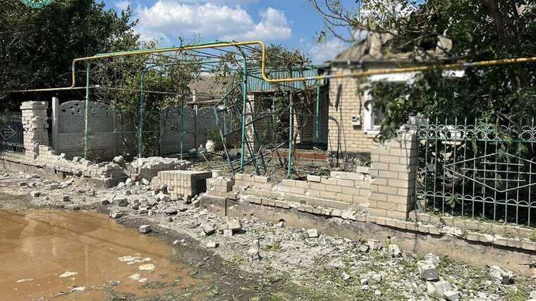 Окупанти влучили з артилерії в житловий будинок у Херсонській області: є загибла