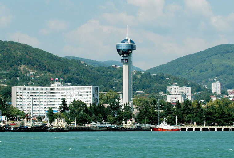 Біля Туапсе Краснодарського краю РФ чули вибухи: повідомляють про атаку дрону