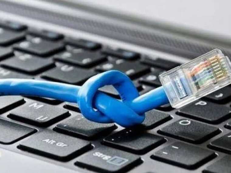 В Крыму после взрывов возникли проблемы с интернетом