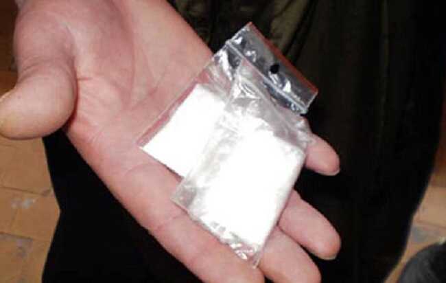 На Тернопільщині вчителька у вільний від роботи час збувала наркотики
