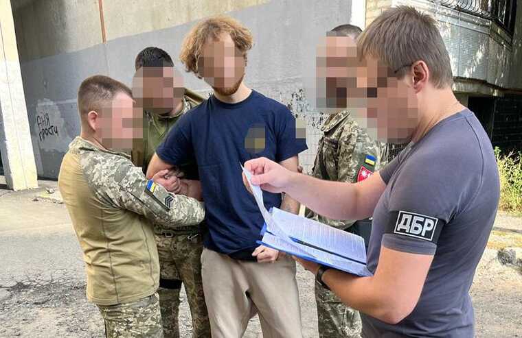 В Україні мобілізований утік зі служби та пропонував ДБР його впіймати